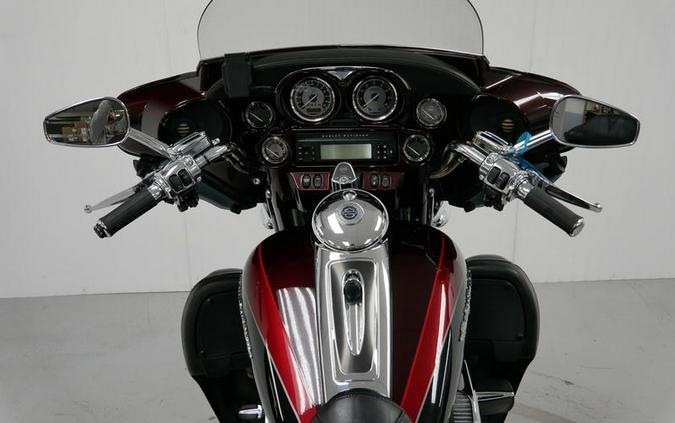 2013 Harley-Davidson® FLHTCUSE8 - CVO™ Ultra Classic® Electra Glide®