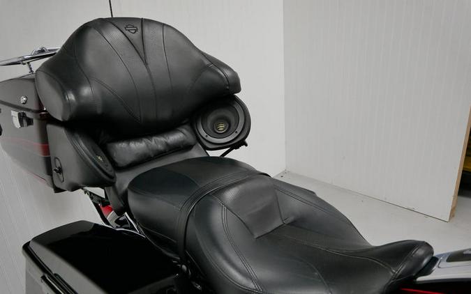 2013 Harley-Davidson® FLHTCUSE8 - CVO™ Ultra Classic® Electra Glide®