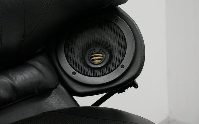 2013 Harley-Davidson® FLHTCUSE8 - CVO™ Ultra Classic® Electra Glide®