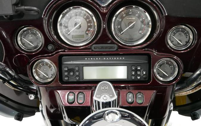 2013 Harley-Davidson® FLHTCUSE8 - CVO™ Ultra Classic® Electra Glide®