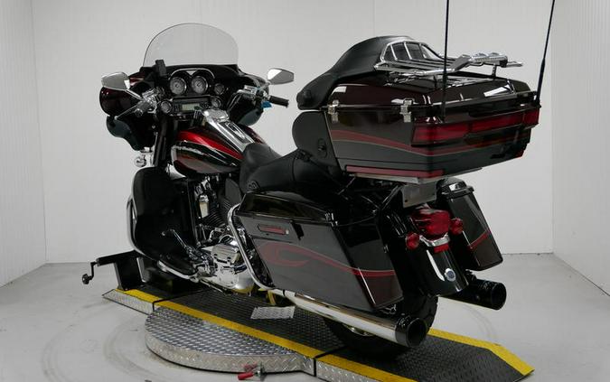 2013 Harley-Davidson® FLHTCUSE8 - CVO™ Ultra Classic® Electra Glide®