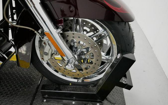 2013 Harley-Davidson® FLHTCUSE8 - CVO™ Ultra Classic® Electra Glide®