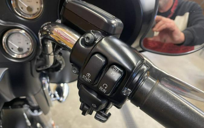 2013 Harley-Davidson FLHX - Street Glide