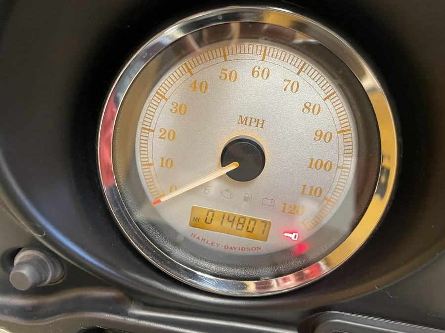 2013 Harley-Davidson® FLHX - Street Glide®