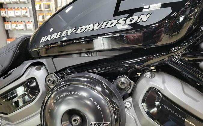 2022 Harley-Davidson® RH975 - Nightster™