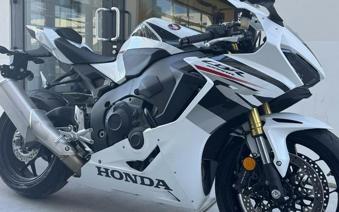 2027 Honda CBR1000RR ABS