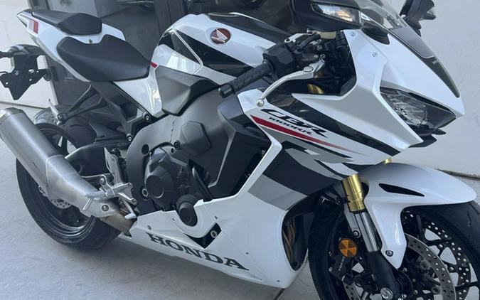 2027 Honda CBR1000RR ABS
