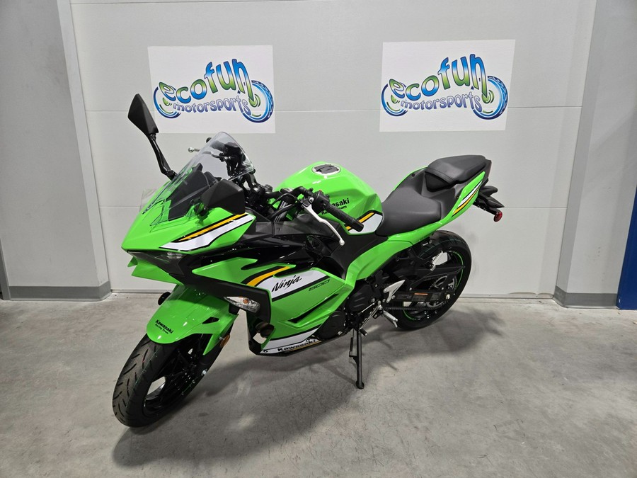 2025 Kawasaki Ninja 500 KRT Edition