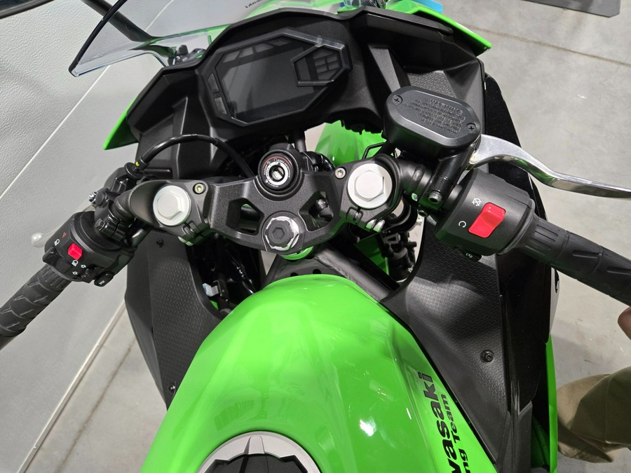 2025 Kawasaki Ninja 500 KRT Edition