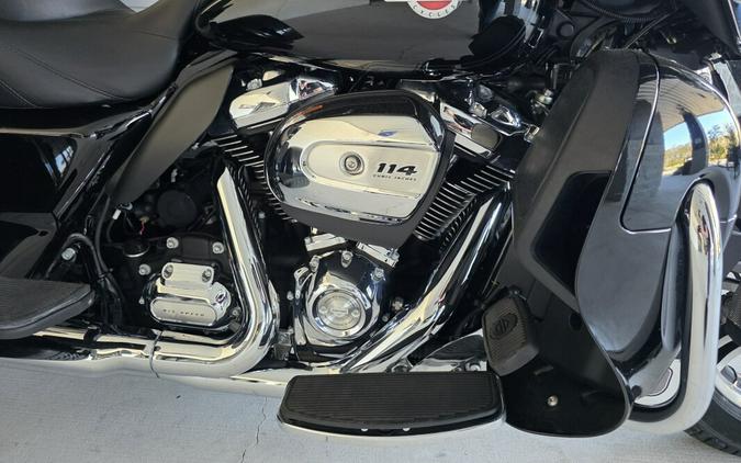 2023 Harley-Davidson® Tri Glide® Ultra FLHTCUTG