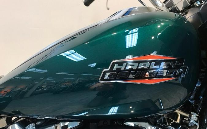 2024 Harley-Davidson Road Glide® Alpine Green FLTRX