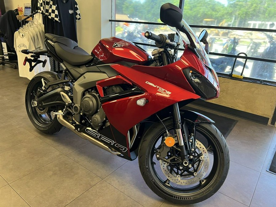 2025 Triumph Daytona 660 Carnival Red/Sapphire Black