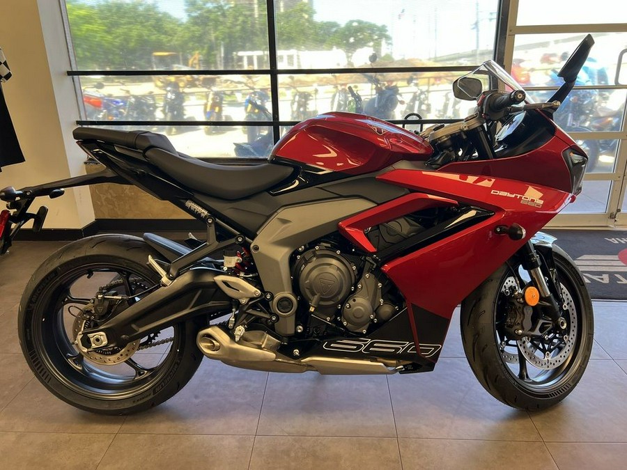 2025 Triumph Daytona 660 Carnival Red/Sapphire Black