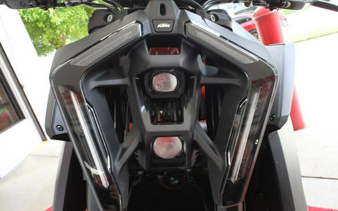 2024 KTM 1390 Super Duke R EVO