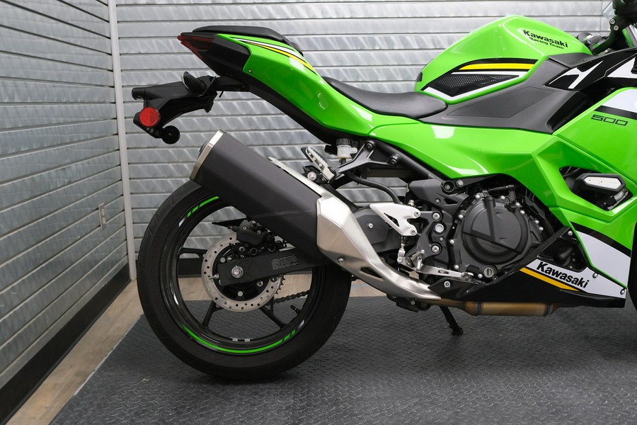 2025 KAWASAKI NINJA 500 KRT EDITION SE ABS