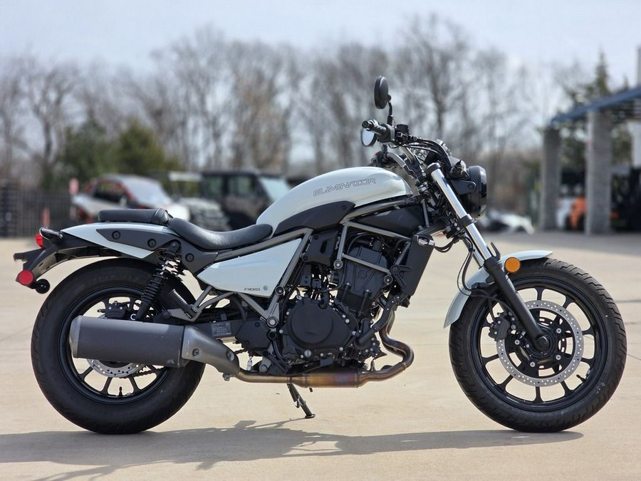 2024 Kawasaki Eliminator® ABS Pearl Robotic White
