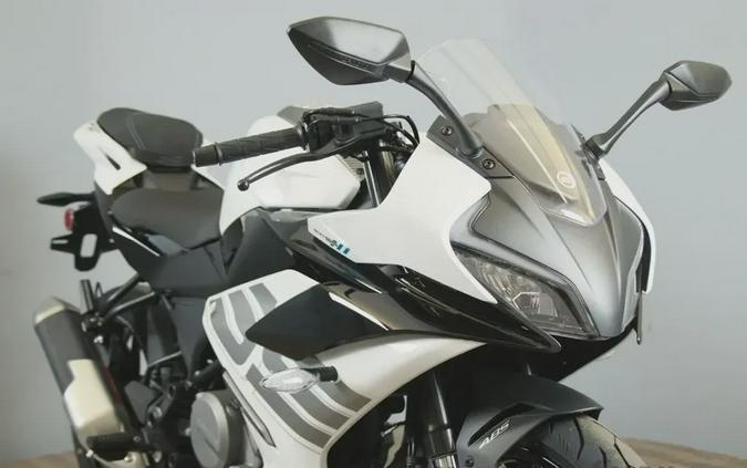 2026 CFMOTO 300 SS