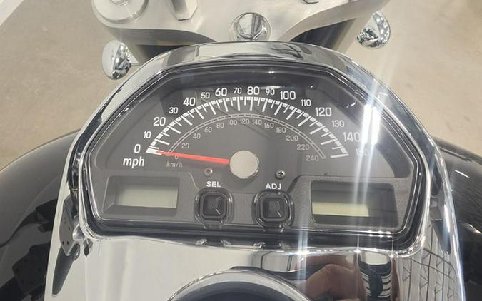 2025 Suzuki Boulevard M109R