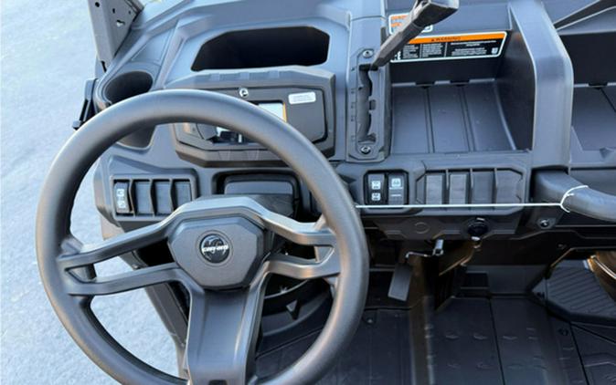 2026 Can-Am Defender HD7