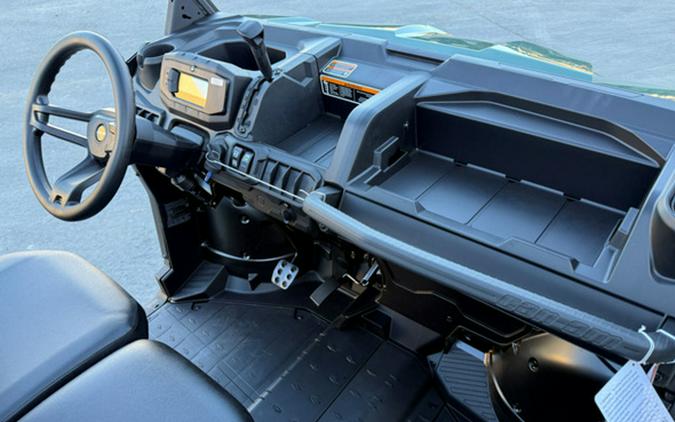2026 Can-Am Defender HD7