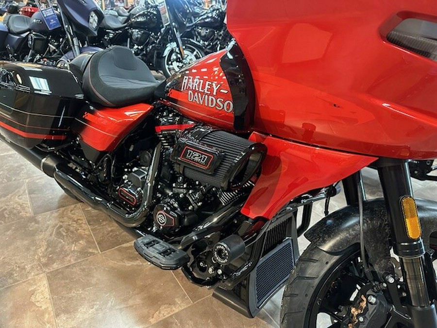 2026 Harley-Davidson® CVO Road Glide ST Citrus Heat Re-Entry