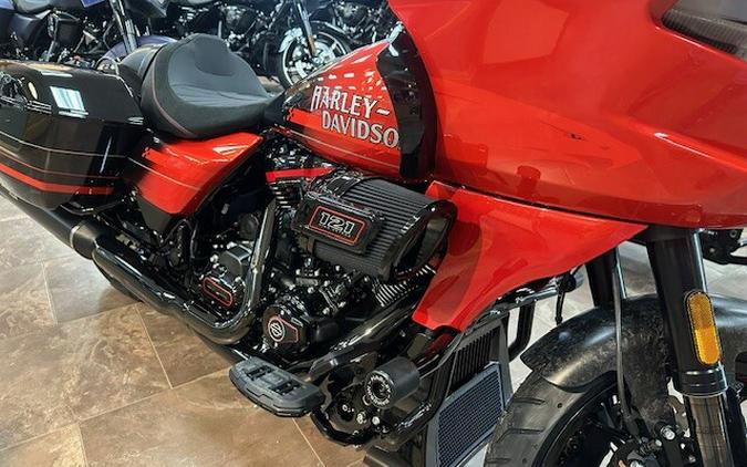 2026 Harley-Davidson® CVO Road Glide ST Citrus Heat Re-Entry