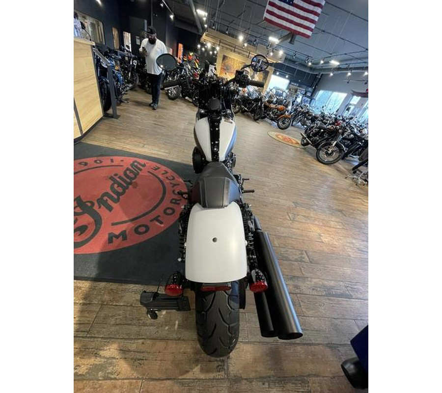 2024 Indian Motorcycle® Sport Chief Ghost White Metallic Smoke