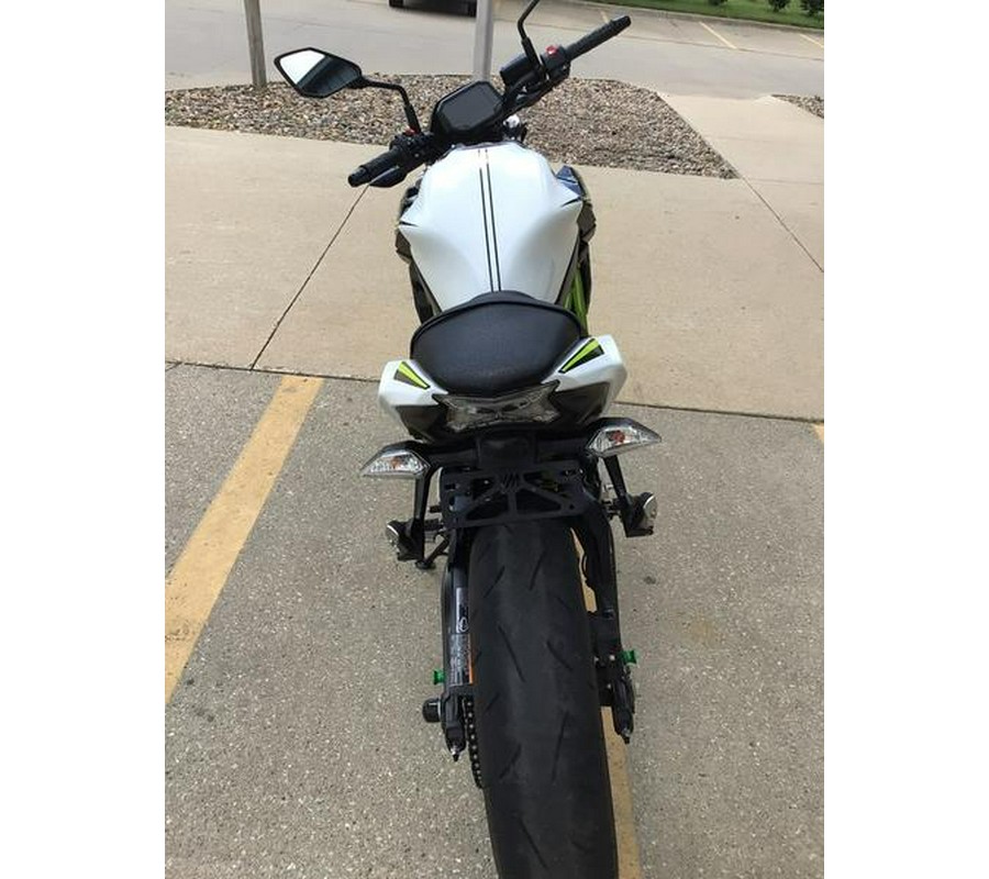 2021 Kawasaki Z650 ABS Pearl Blizzard White/Metallic Spark Black