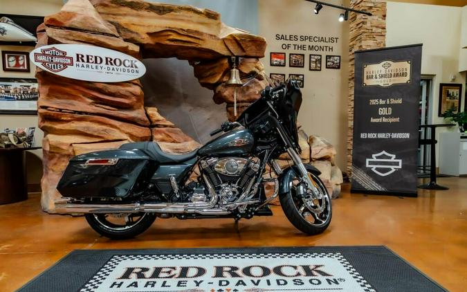 2025 Harley-Davidson Street Glide Grand American Touring FLHX