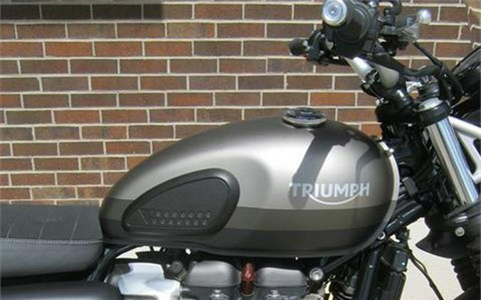 2022 Triumph Street Scrambler ''Sandstorm''