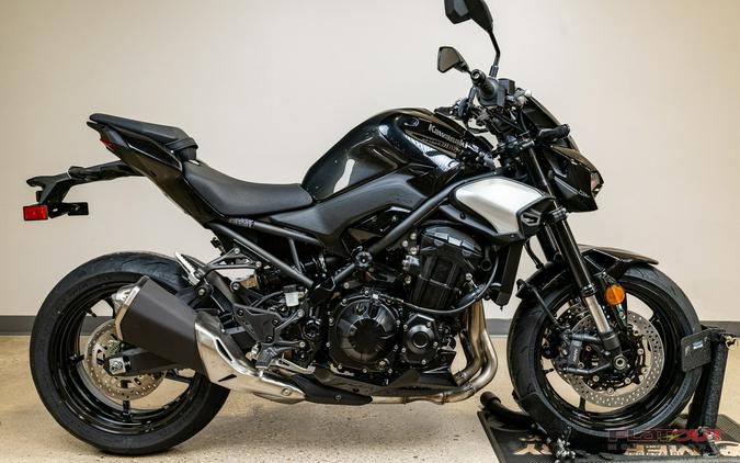2025 Kawasaki Z900 ABS