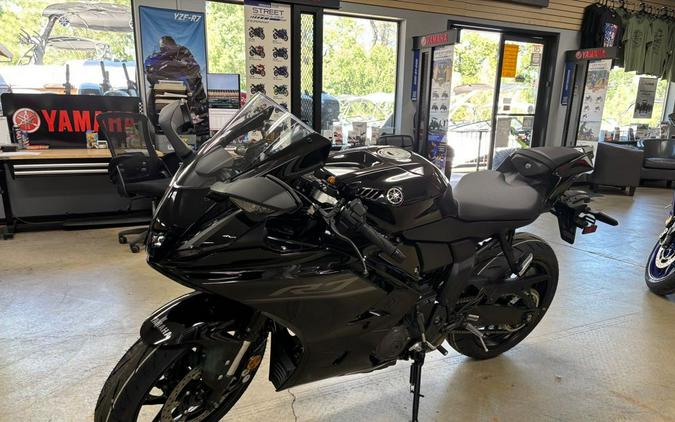 2026 YZF-R7 CA - Yamaha