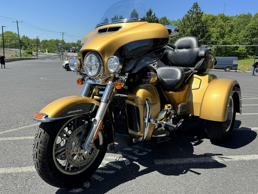 FLHTCUTG 2017 Tri Glide Ultra