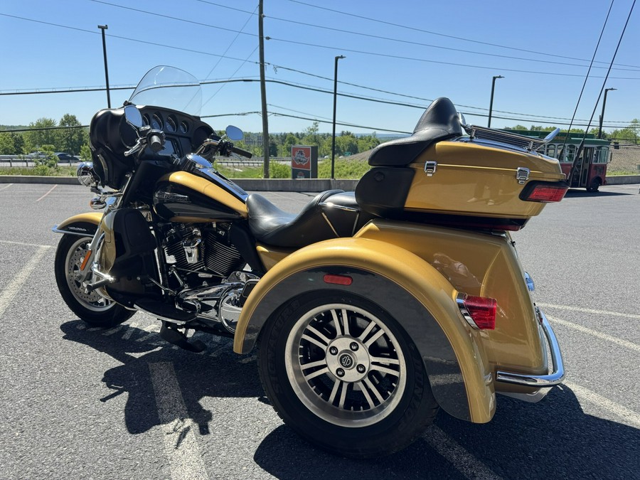 FLHTCUTG 2017 Tri Glide Ultra