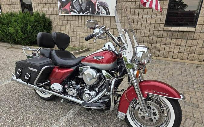 2005 Harley-Davidson® FLHRCI - Road King® Classic
