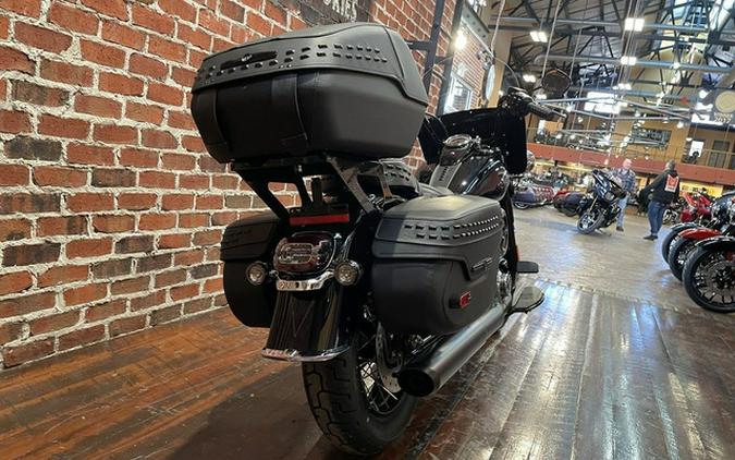 2025 Harley-Davidson Softail FLHC - Heritage Classic