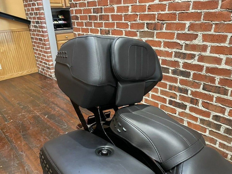 2025 Harley-Davidson Softail FLHC - Heritage Classic