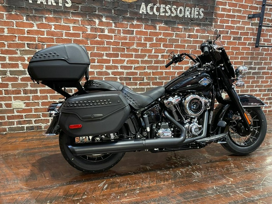 2025 Harley-Davidson Softail FLHC - Heritage Classic