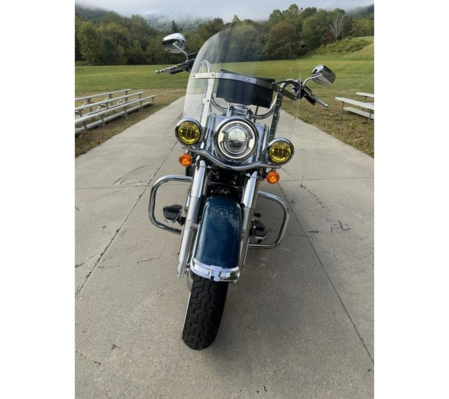 2021 Harley-Davidson® FLHC - Heritage Classic