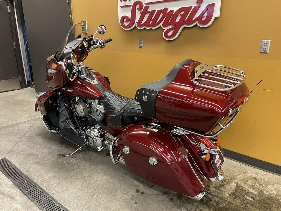 2017 Indian Motorcycle® Roadmaster® Burgundy Metallic