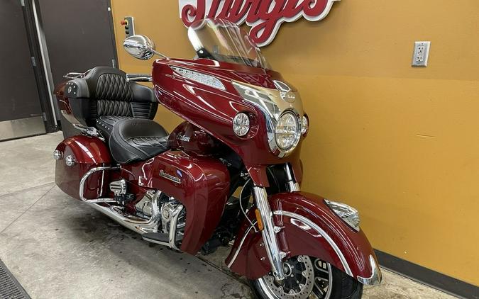 2017 Indian Motorcycle® Roadmaster® Burgundy Metallic