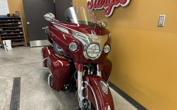 2017 Indian Motorcycle® Roadmaster® Burgundy Metallic