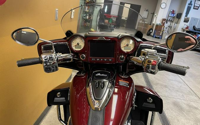 2017 Indian Motorcycle® Roadmaster® Burgundy Metallic