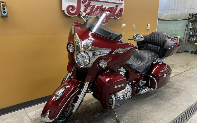 2017 Indian Motorcycle® Roadmaster® Burgundy Metallic