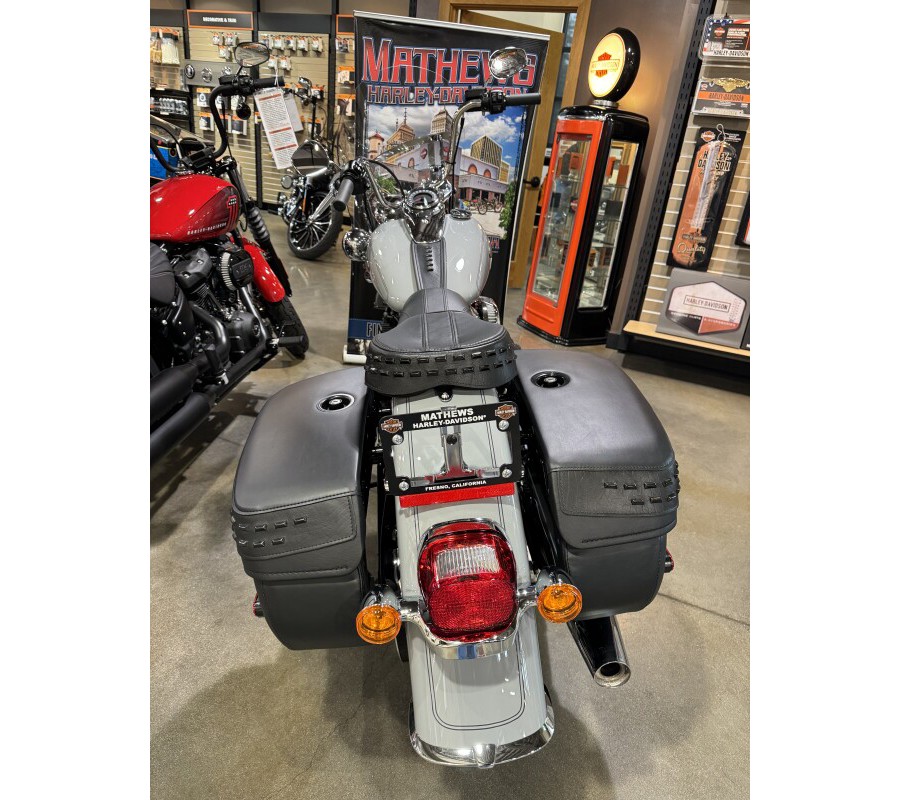 2024 Harley-Davidson Heritage Classic Billiard Grey