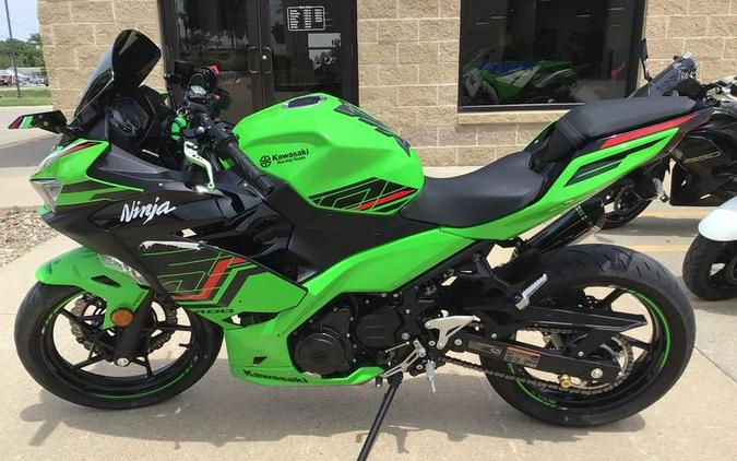 2023 Kawasaki Ninja® 400 KRT Edition ABS