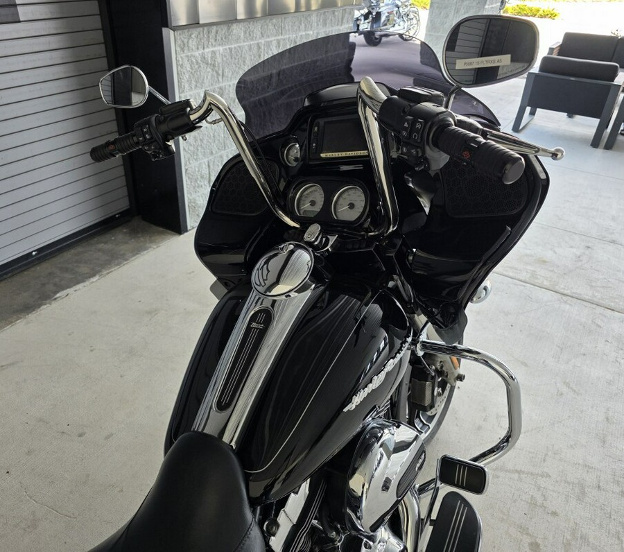 2015 Harley-Davidson® Road Glide® Special