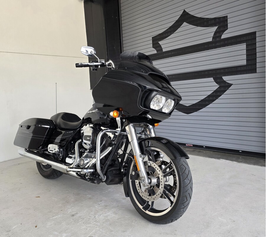 2015 Harley-Davidson® Road Glide® Special