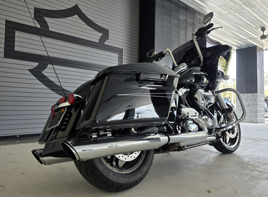 2015 Harley-Davidson® Road Glide® Special