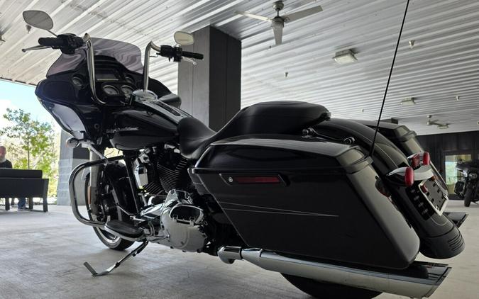 2015 Harley-Davidson® Road Glide® Special